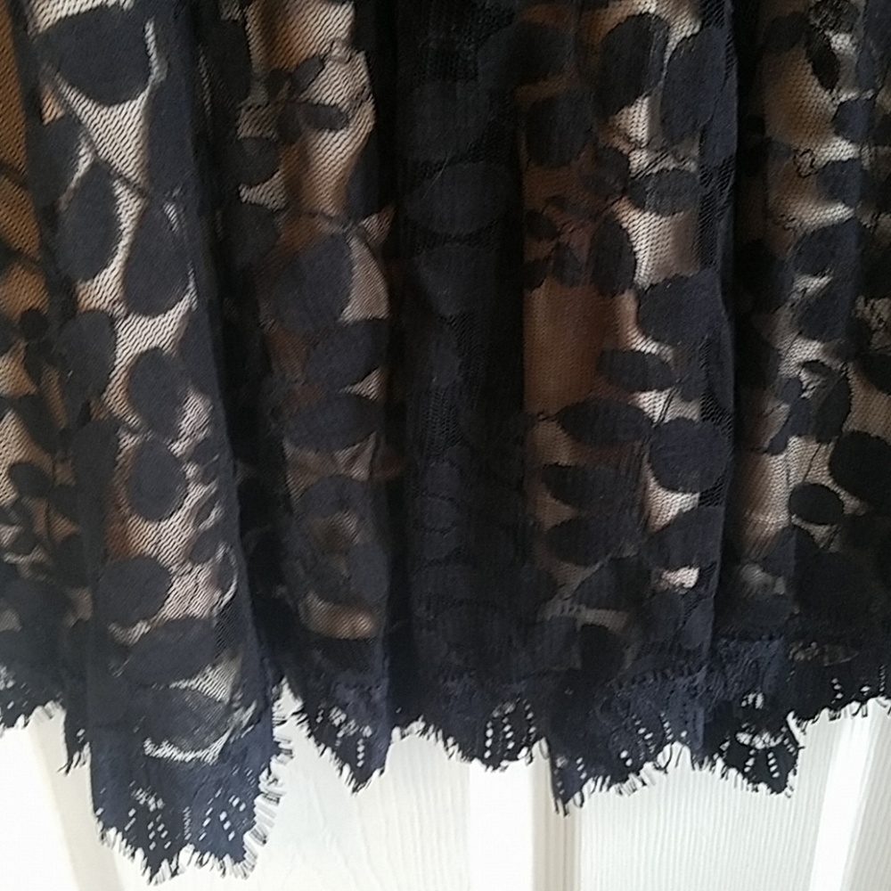 Dress - Picture 3 of 6